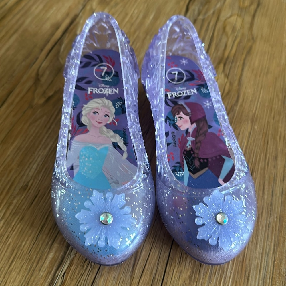 Disney frozen light up jellies size 7